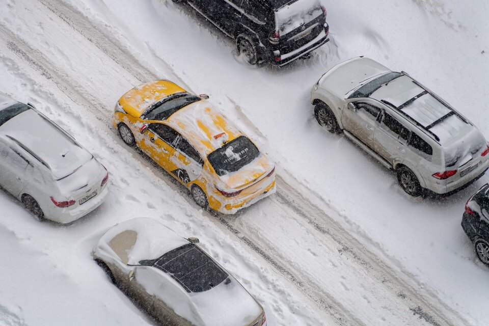     Автолюбители снова могут продолжить свой путь Михаил ФРОЛОВ