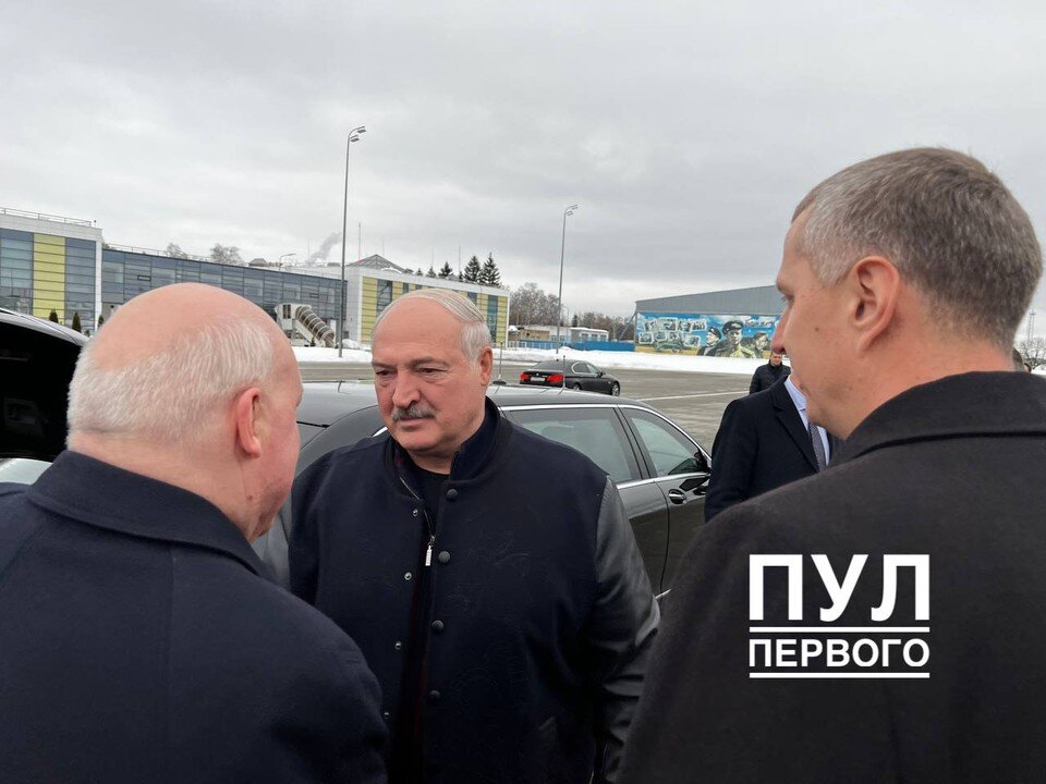     Лукашенко вылетел на неформальный саммит стран СНГ в Санкт-Петербурге. Фото: телеграм-канал «Пул Первого»
