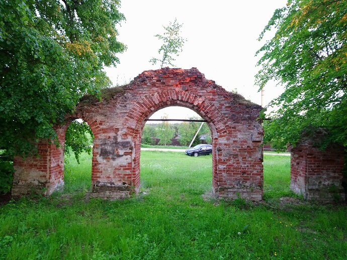 КРЕСТОВОЗДВИЖЕНСКАЯ ЦЕРКОВЬ