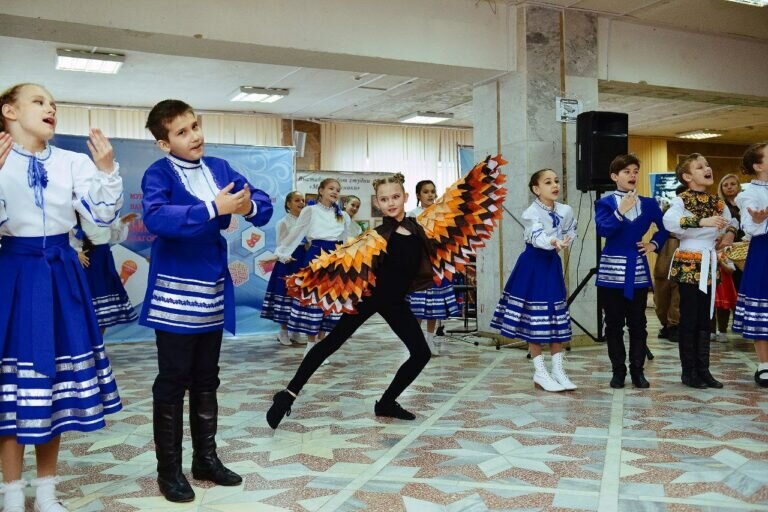    В Оренбурге прошел гала-концерт областного фестиваля «Обильный край, благословенный!» Андрей Севостьянов