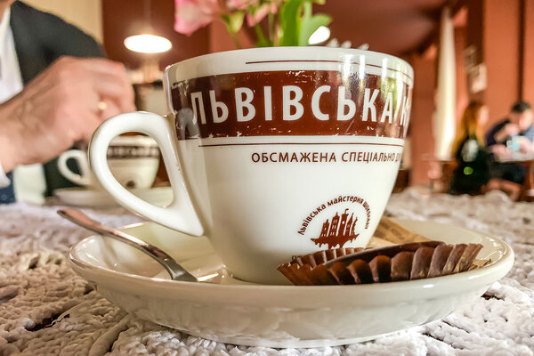 Чуть не оставил все свои гривны в Львовской кофейне на Украине