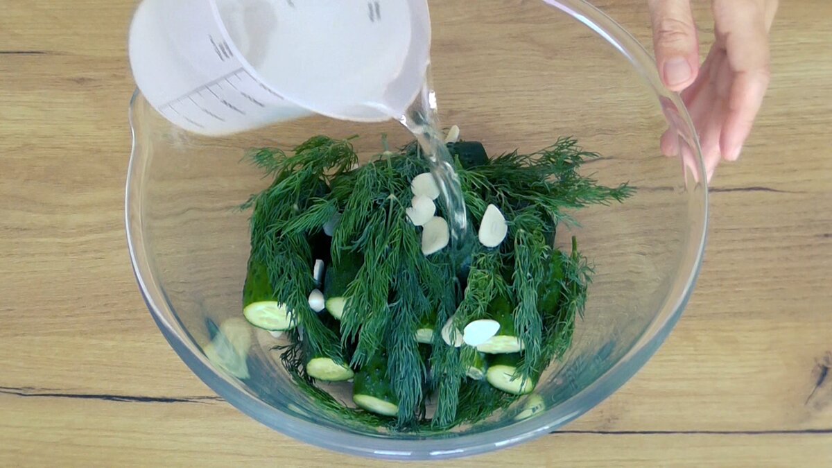 Ну, Очень вкусные Малосольные Огурчики на Минералке! Фото и видео