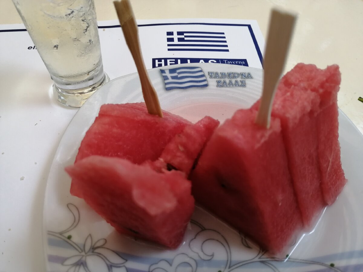 Таверна Hellas (Сталида, Крит). Фото Света Давыдова