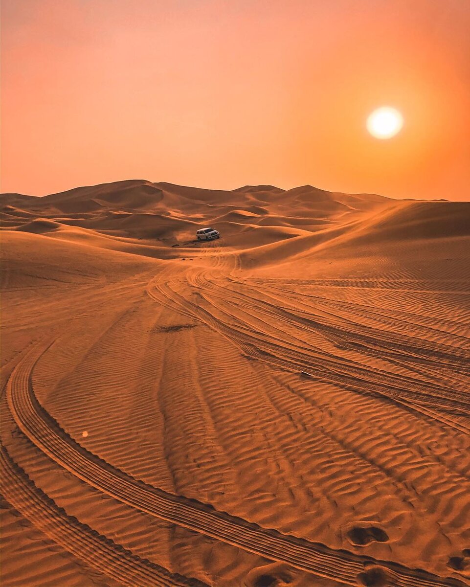 Источник: Instagram: @margauxgastine, @stellalalaish, @explore.dubai_, @p.schoefer, @vieni_a_dubai