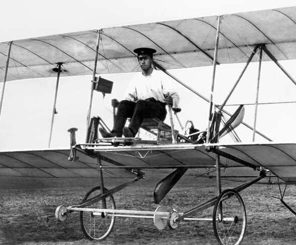 И.И.Сикорский на  самолёте БИС-1.