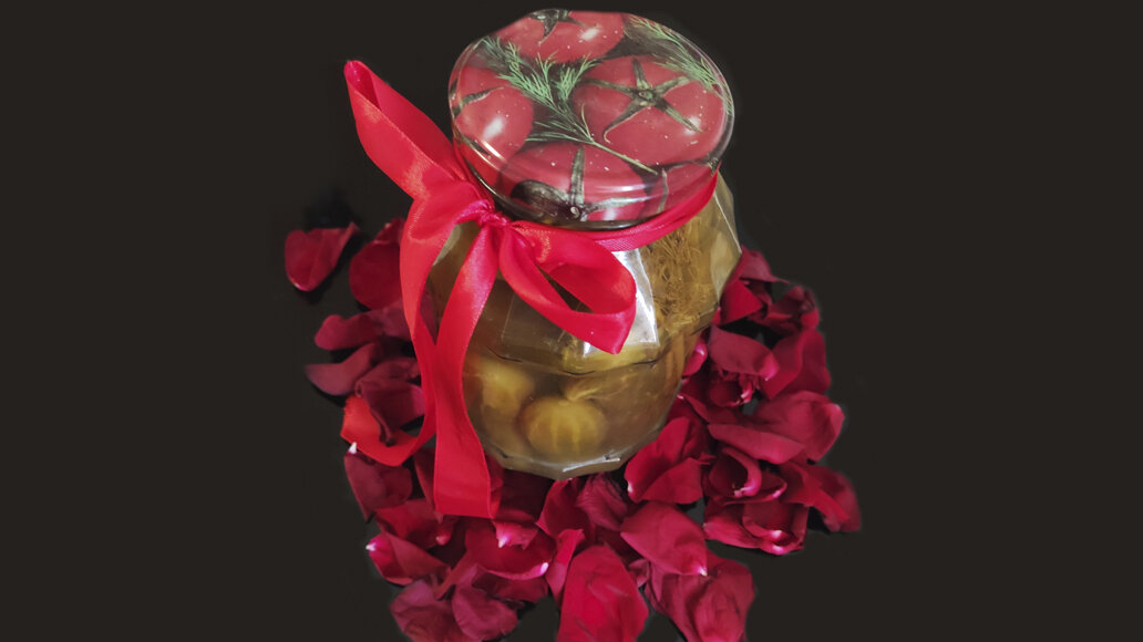 А домашние огурчики — что надо :)