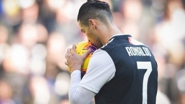 Фото: Juventus FC35-летний португальский форвард туринского «Ювентуса» Криштиану Роналду пропустит матч 24-го тура Серии А против «Брешии».
