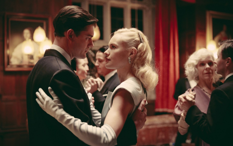 Кадр из сериала "Британские СС"