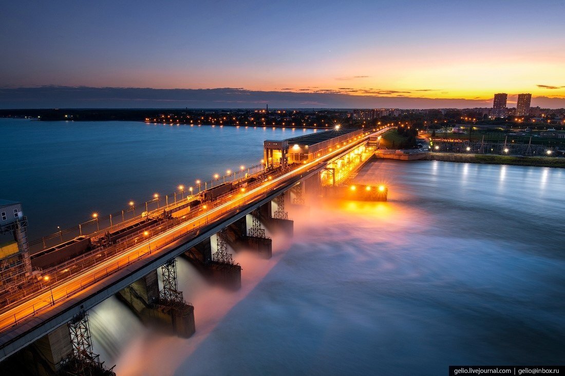 ГЭС, на горизонте район ОбьГЭС