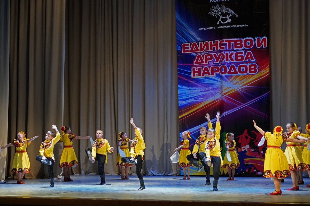 Русская плясовая - Лауреат I степени.