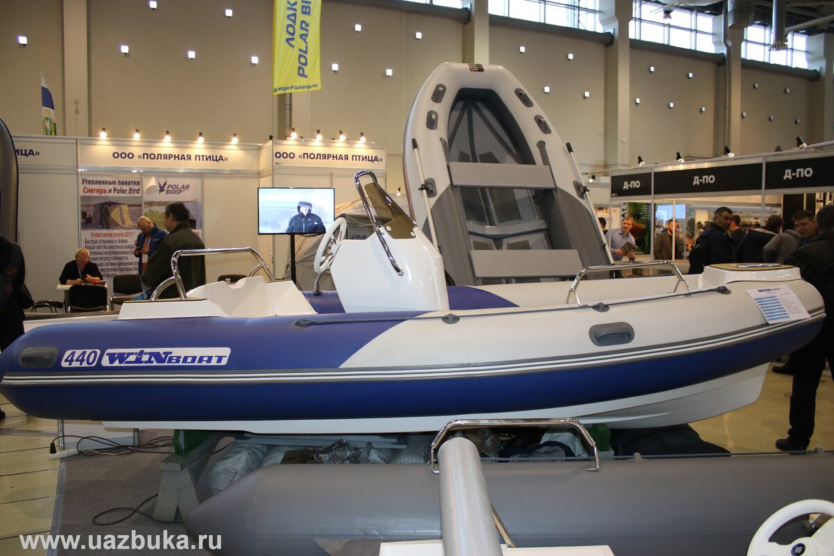 Лодка WinBoat 440RL в базовой комплектации достаточно бедная
