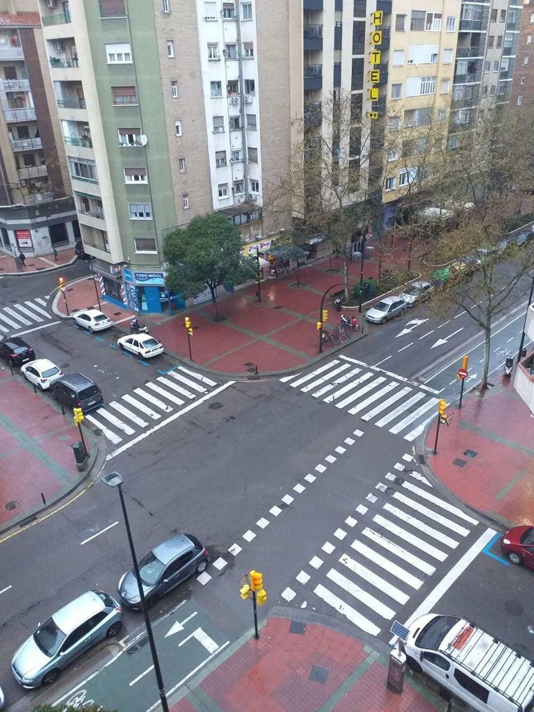 ОСТАВАЙТЕСЬ ДОМА