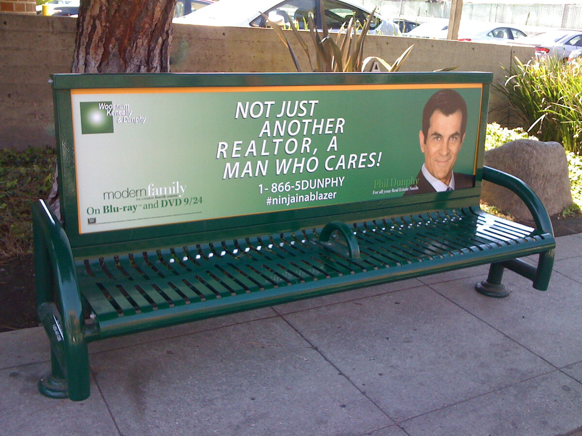 Bench ad