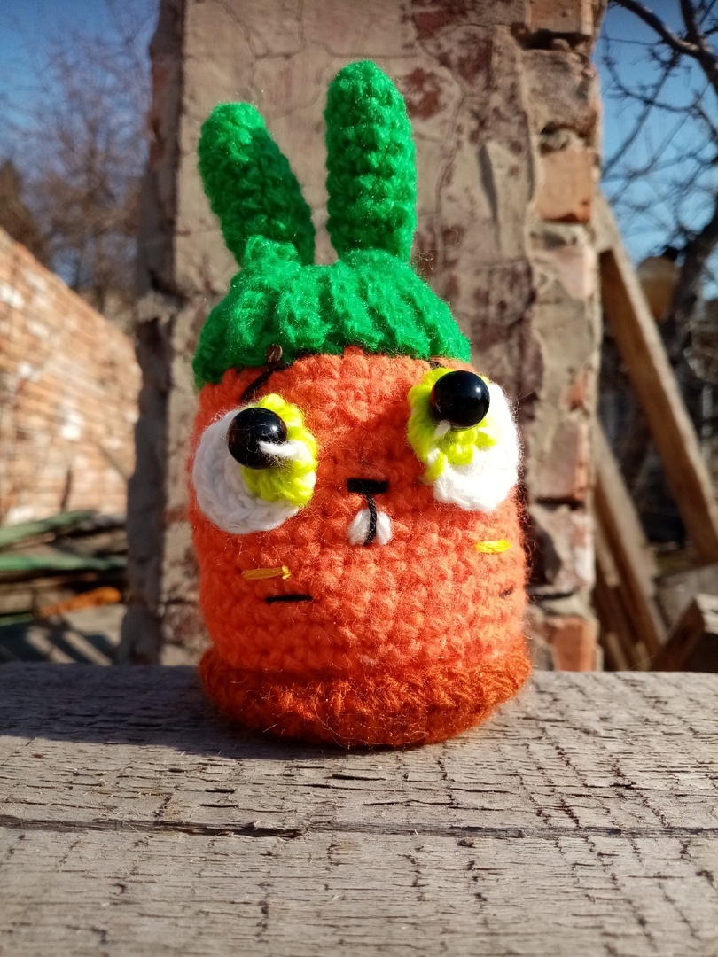 Заяц-яйцо-морковка