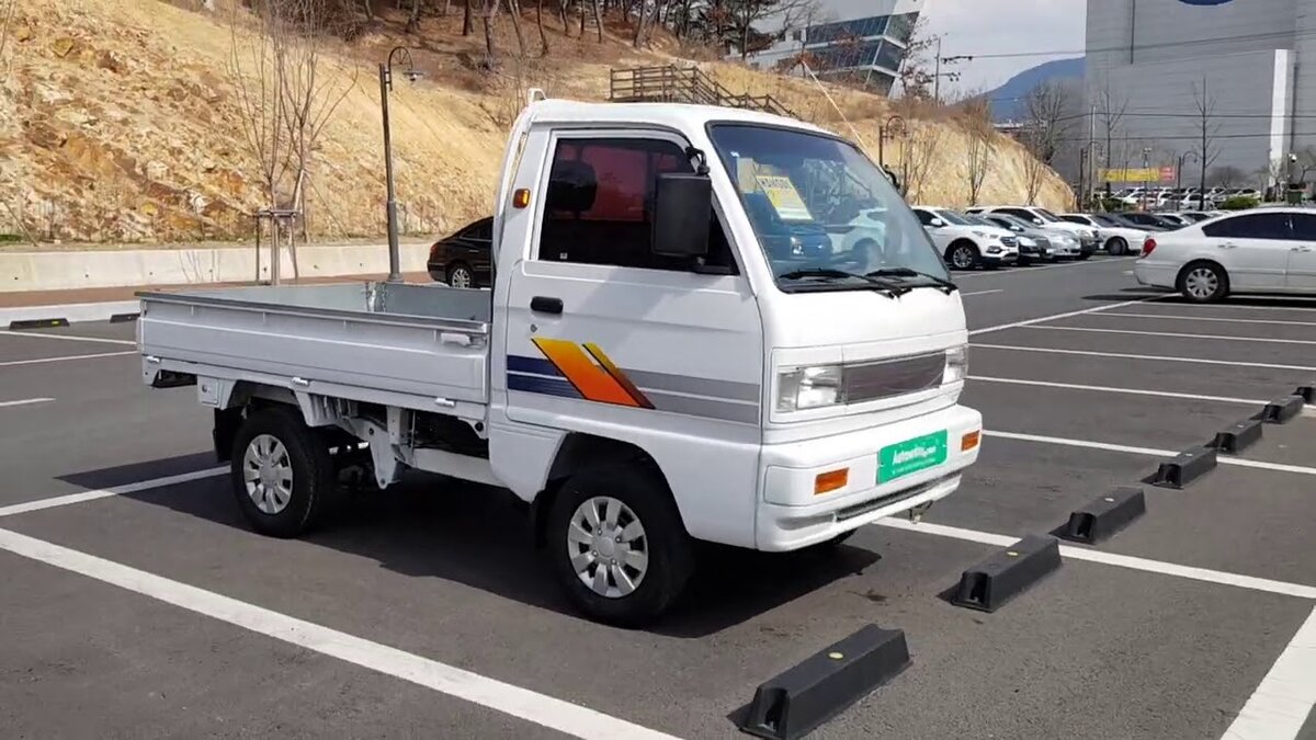 Labo - дешевый грузовик с расходом в 6 литров и японскими \"корнями ...