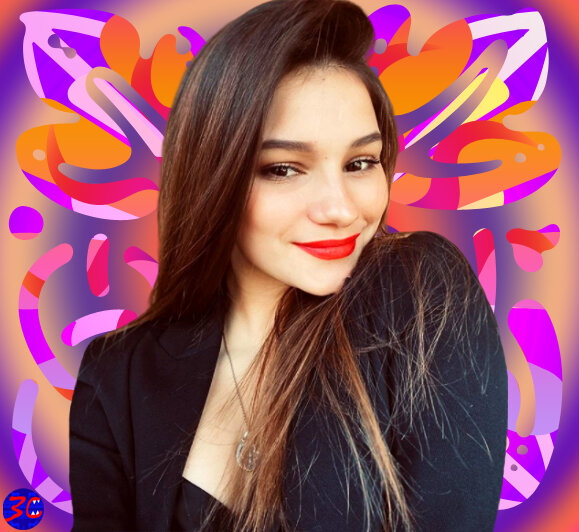 Софья Самодурова в Зубастом свитере (источник - https://www.instagram.com/p/B-4SV9UJth9/ , https://www.instagram.com/p/B_IUOvCoRs4/)