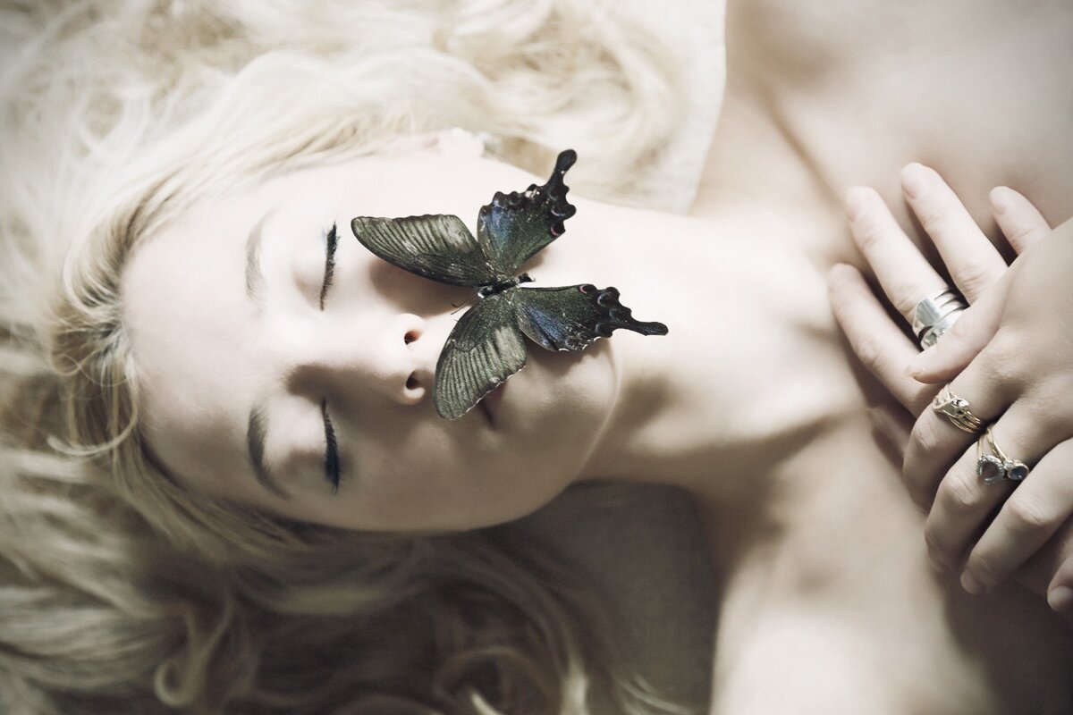 Мне ведь не 15 лет.. А я начала верить в любовь.