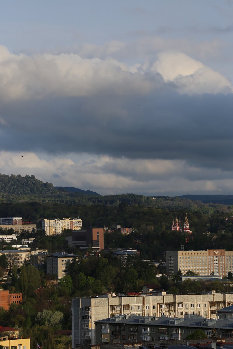 Вид на город с моего 10 этажа, май 2020