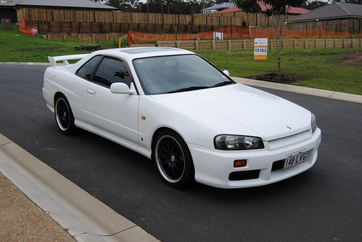 Nissan Skyline r34 gt r