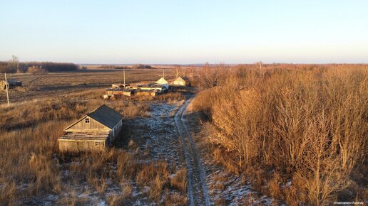 ОГРОМНАЯ ЗАБРОШЕННАЯ ДЕРЕВНЯ. СТАРЫЕ ФОТОГРАФИИ И ВИДЕО ТЕХ ВРЕМЁН КОГДА ТУТ ЖИЛИ