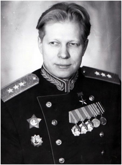 Комитет по реактивной технике создал он.
