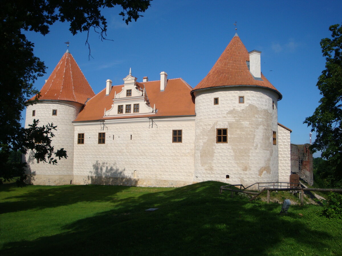 Бауский замок история