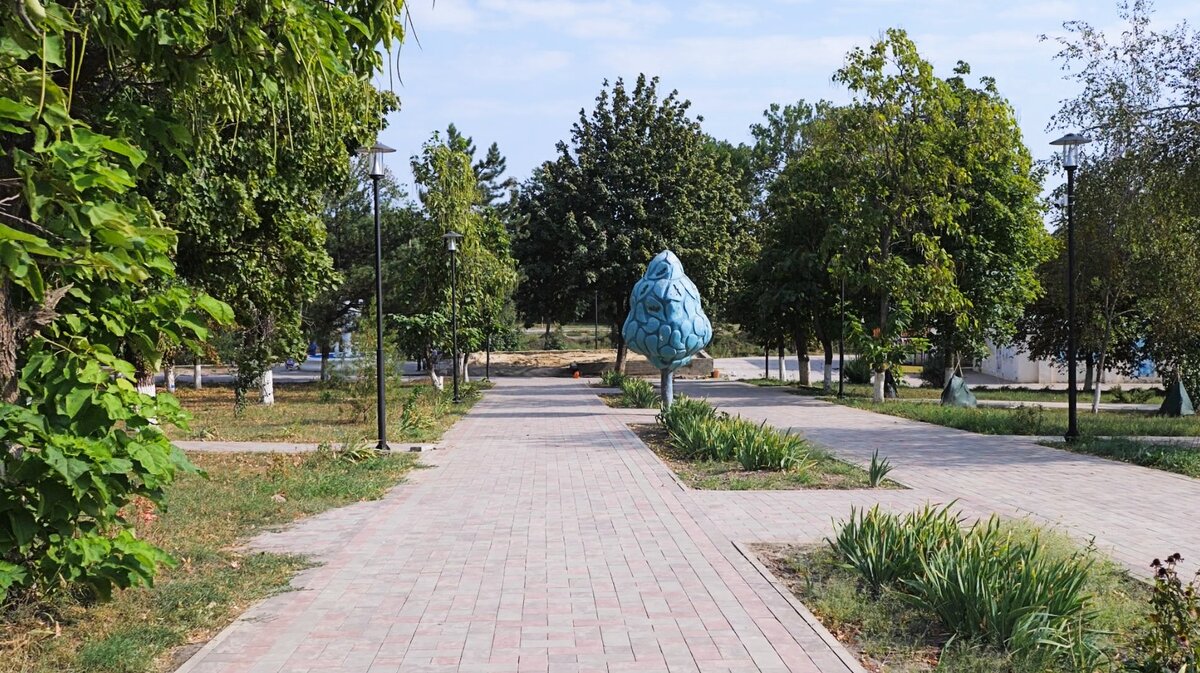 Погода город сулине. Красный Сулин парк Сулина. Парк им. Андрея Сулина красный Сулин. Парк имени Андрея Сулина красный Сулин. Парк Юность красный Сулин.