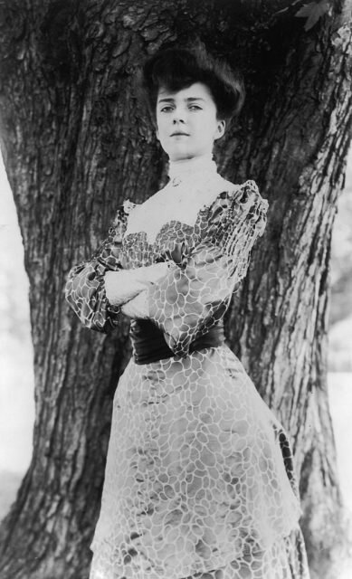 Портрет Алисы Рузвельт Лонгворт, около 1900-х годов. Источник фото: Fotosearch/Getty Images