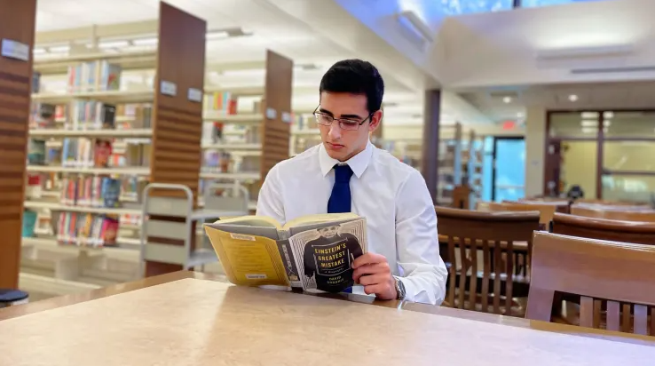    Араш Лахиджани