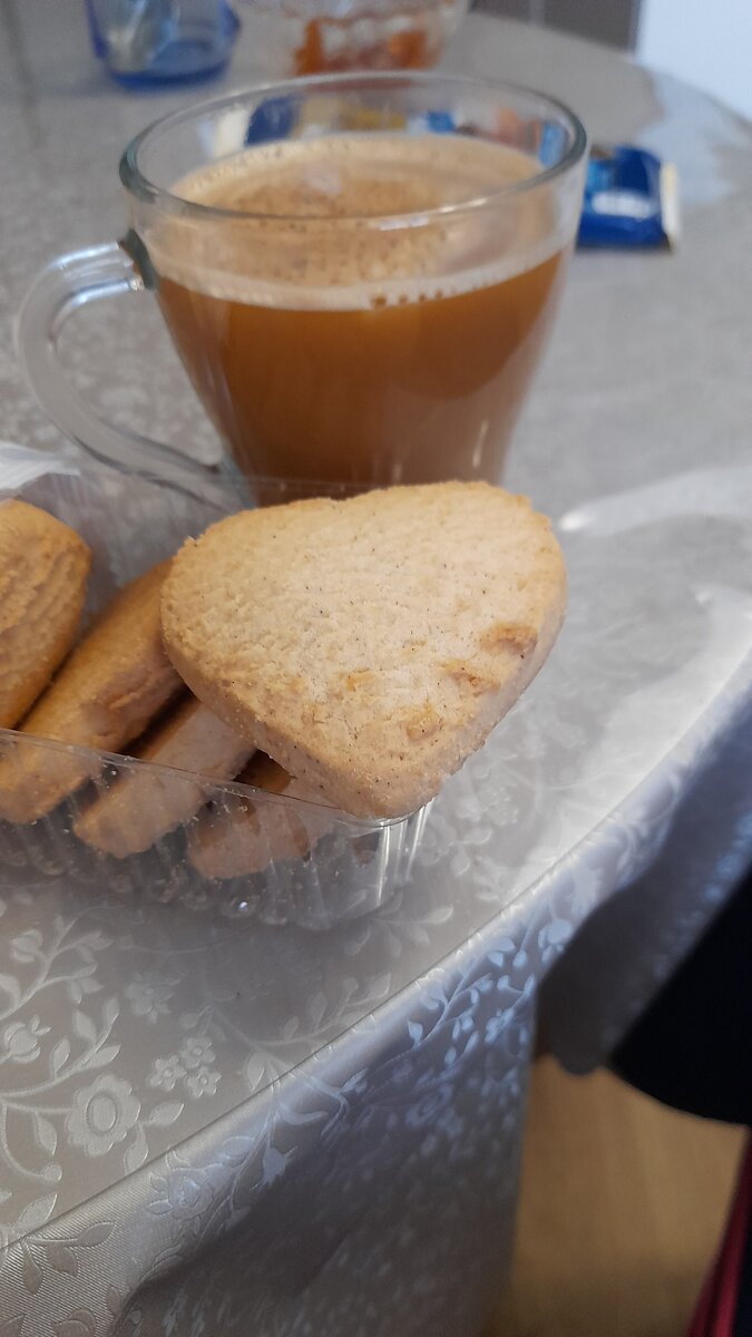 Кофе с печеньем мне в помощь. Фото автора