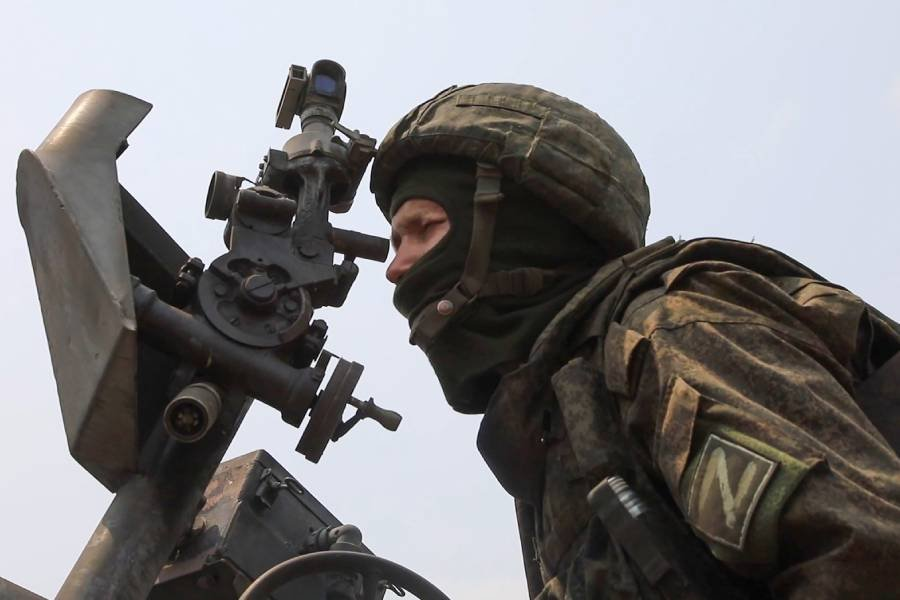 Боевая работа реактивных систем залпового огня "Ураган" - Фото: Пресс-служба Минобороны РФ/ТАСС