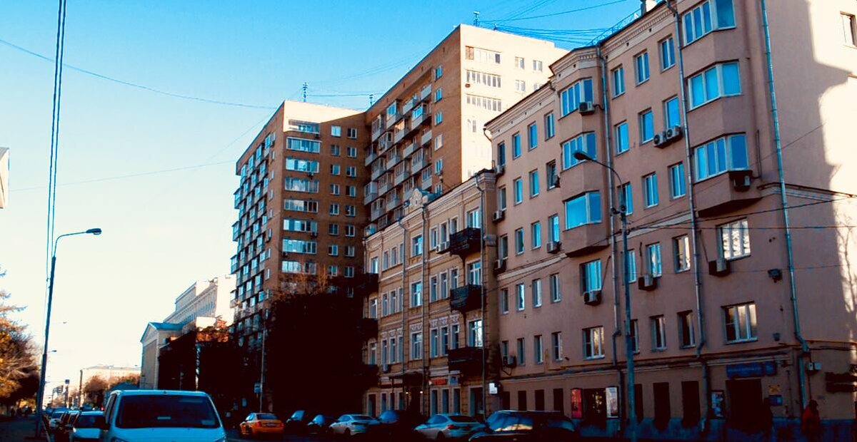 ул. Большая Пироговская, д. 35а (справа)