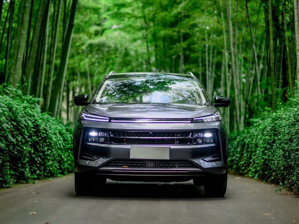 Время разгона JAC JS6 до «сотни» – 9,8 секунды