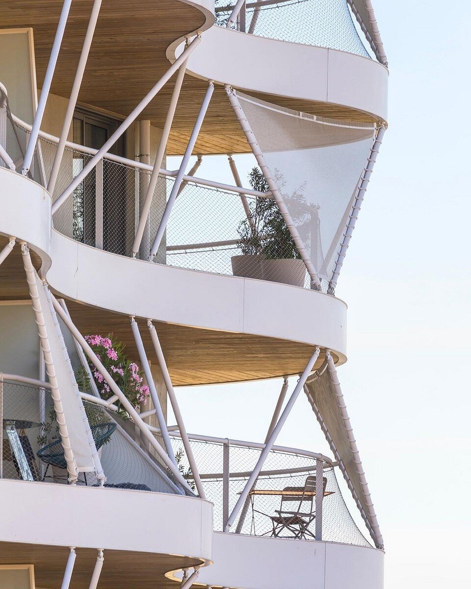    Соцсети студии Brenac & Gonzalez & Associés