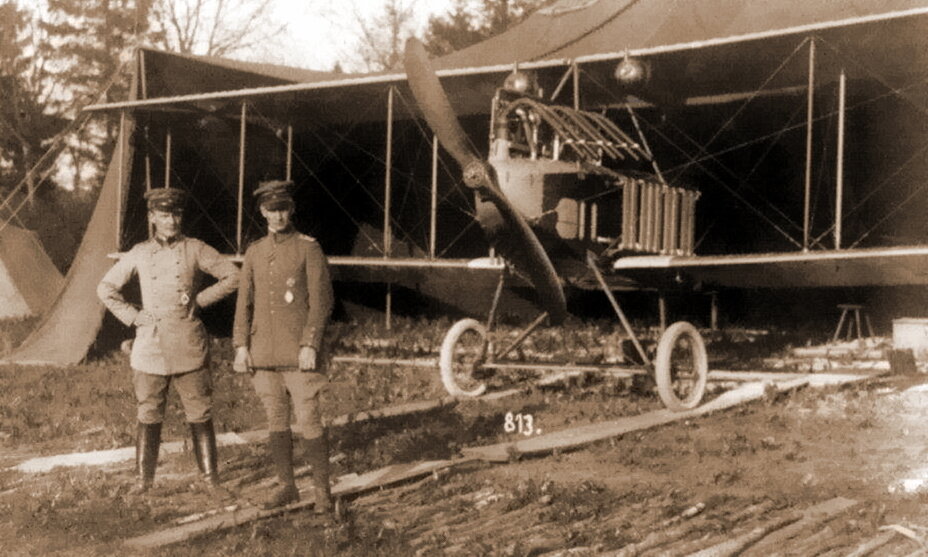 Геринг на фоне самолета "Альбатрос", 1915 год