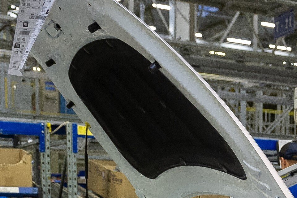     Увольнения на заводе объяснили длительным простоем. Олег ЗОЛОТО