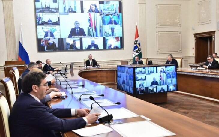    Зерновые экспортные поезда идут прямиком из Новосибирской области в Китай