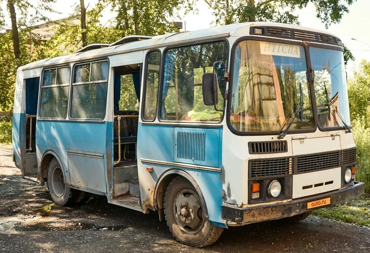     Зачем в России реанимируют снятый с производства маломощный двигатель V8 Фото auto.ru