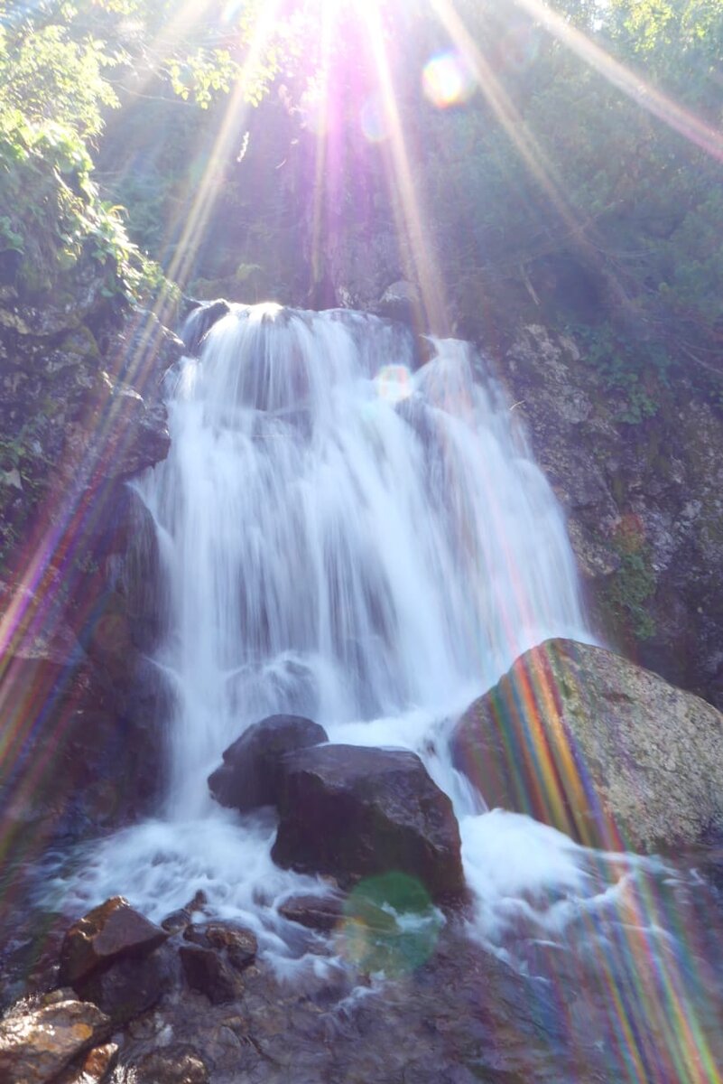 Водопад на Мамае. Фото принадлежит автору.