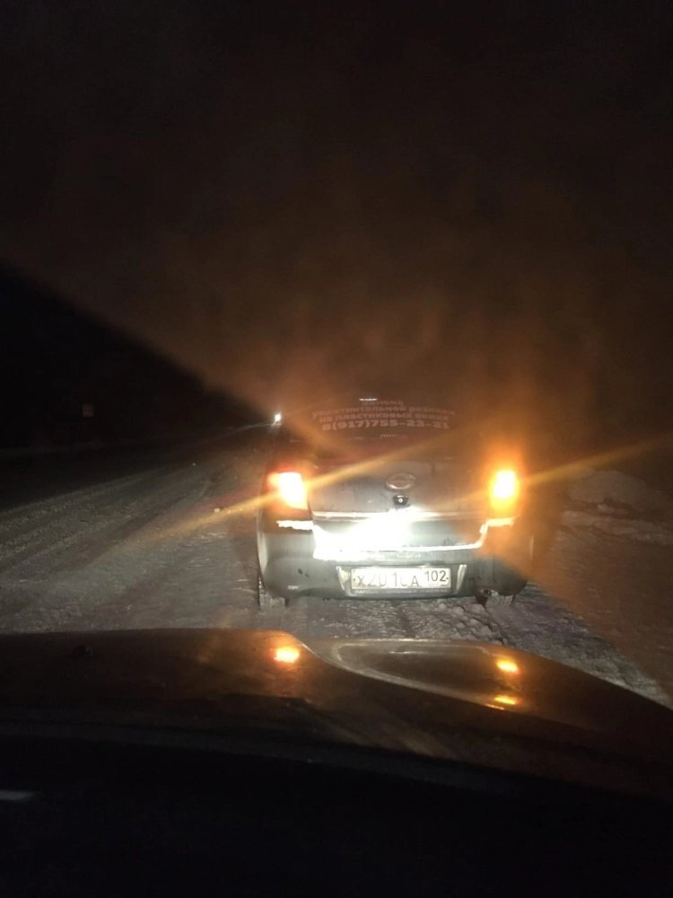    Автоледи из Югры поблагодарила за помощь на дороге пассажиров попутной машины