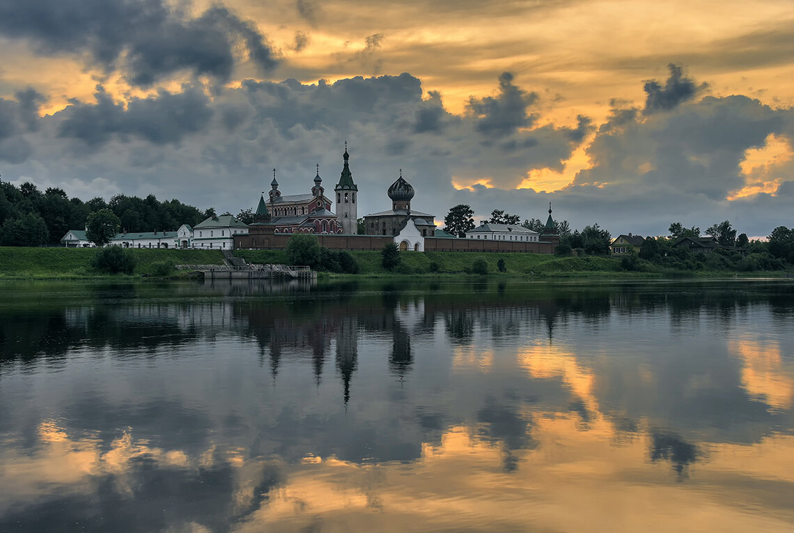 Художник Сергей Гармашов