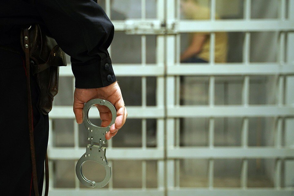     Куда делся миллион и кто в этом виноват, разбираться теперь предстоит в правоохранительным органам. Светлана МАКОВЕЕВА