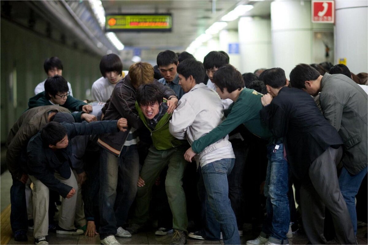 Кадр из фильма «Кукловод»