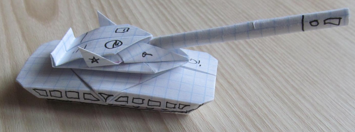 Школьная поделка из тетрадного листа. фото: mirtankov.su