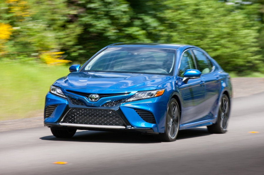 Toyota Camry в кузове XSE - iCARDzen