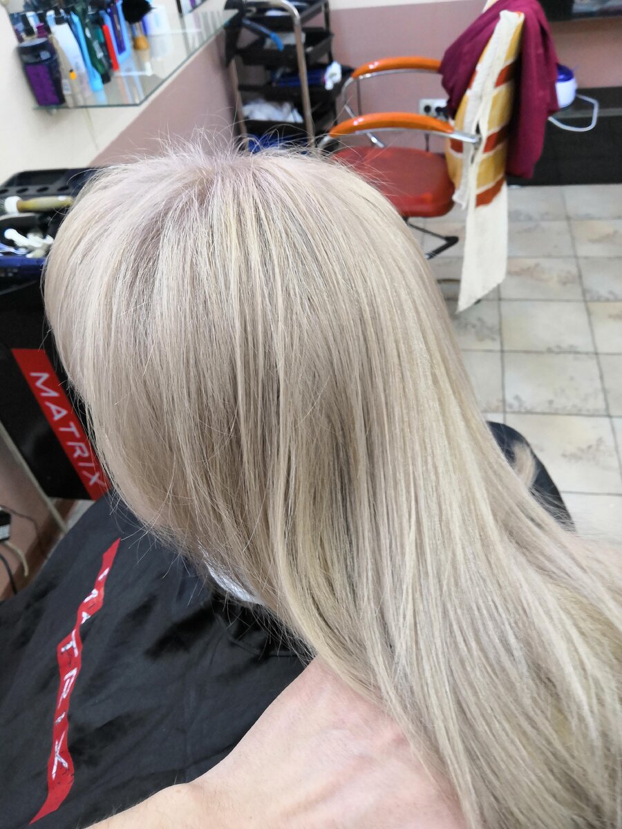 В продолжении наших разговоров на тему окрашивания блондинок. Выдался очередной результат про который очень захотелось рассказать и показать.