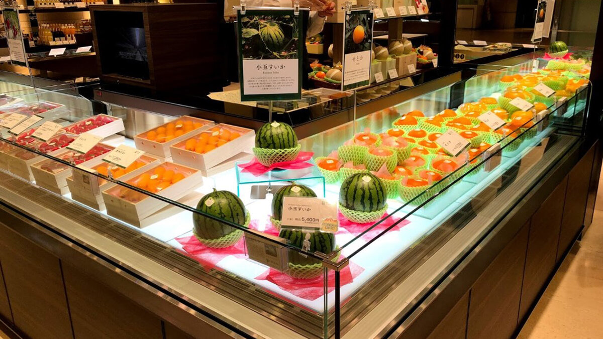 Арбуз стоит  3 400 рублей.