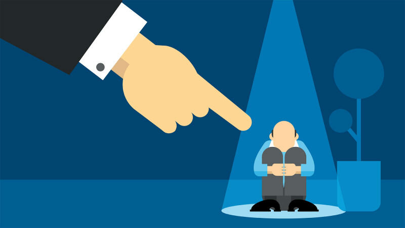 Психологическое давление, переходящее в постоянное издевательство