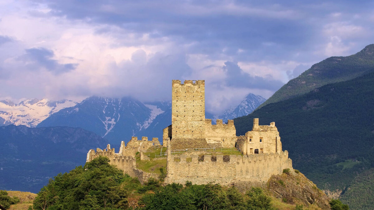 © LianeM / Shutterstock