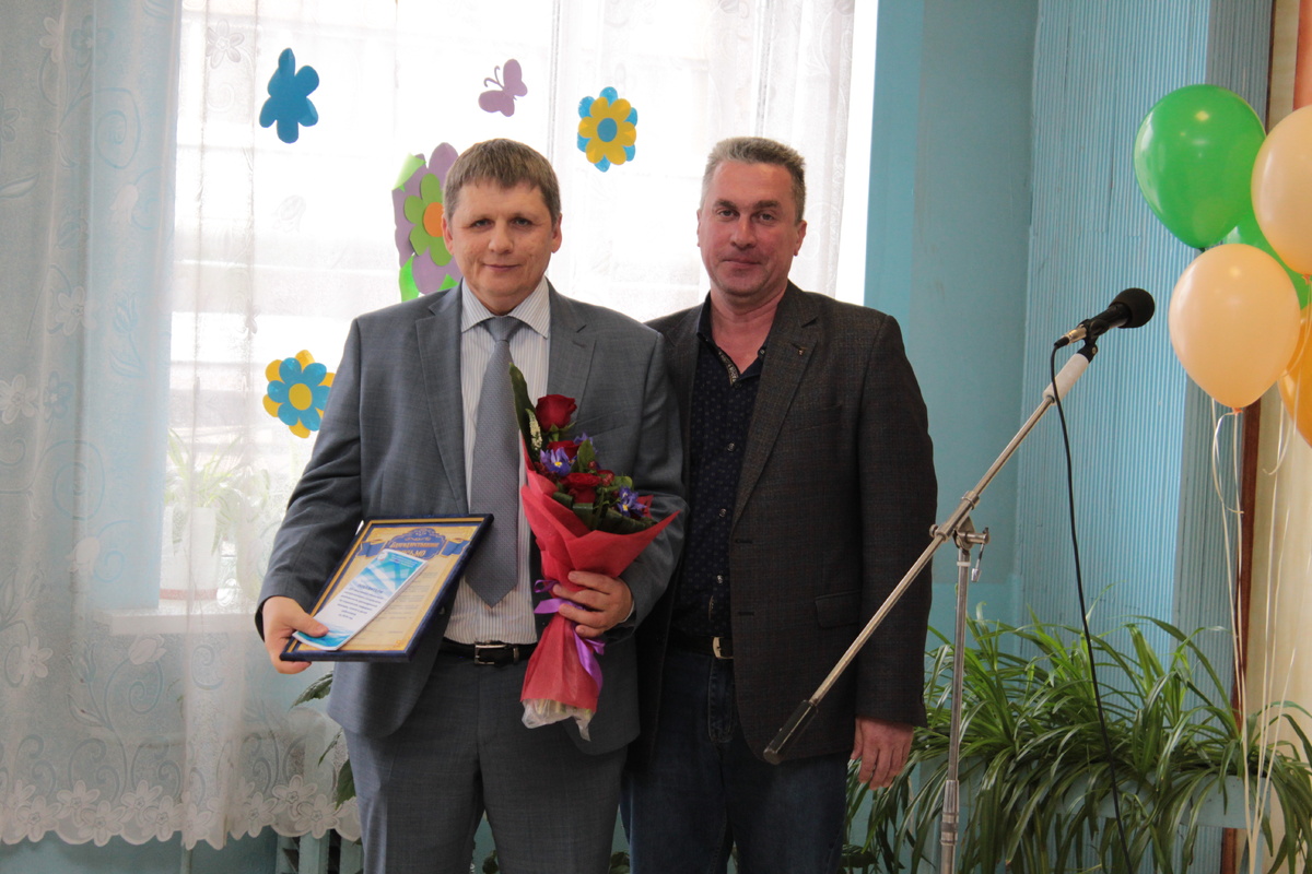 Директор "Стальэмали" отмечен профсоюзами области как лучший руководитель, занимающийся социальной поддержкой  женщин, семьи и детей работников